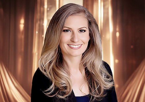 TITAN Women In Business Awards Winner - EssilorLuxottica/LensCrafters - Outstanding Leadership in Operations Management